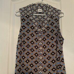 Cabi medium blue sleeveless blouse. Great condition.